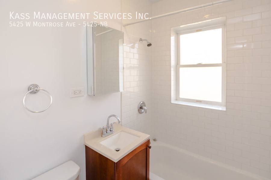 Apartment for rent at 5425 W Montrose Ave #NB, Chicago, IL 60641