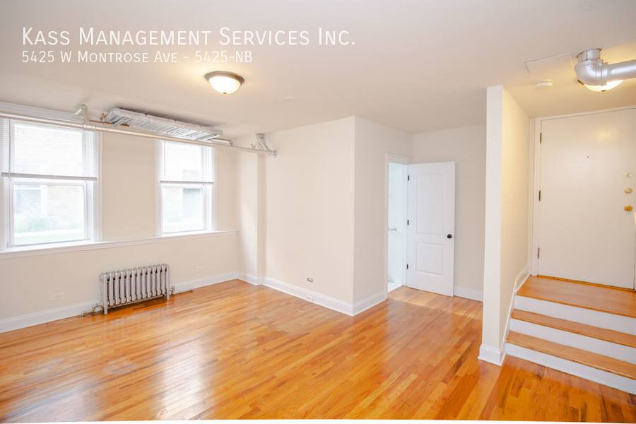 Apartment for rent at 5425 W Montrose Ave #NB, Chicago, IL 60641