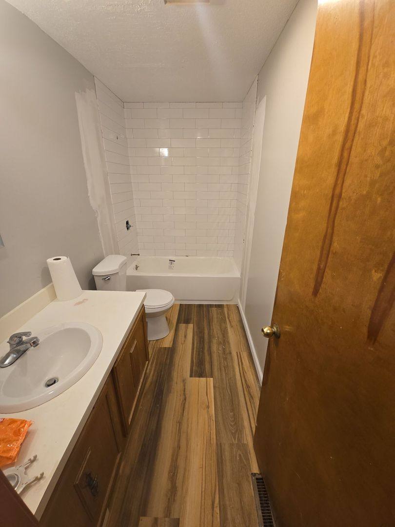 Apartment for rent at 160 Wooster St, Hartford, CT 06120