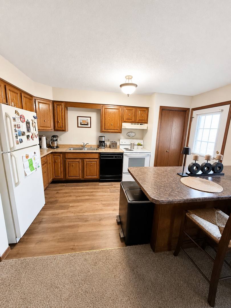 Apartment for rent at 1040 Terrace Dr, Onalaska, WI 54650