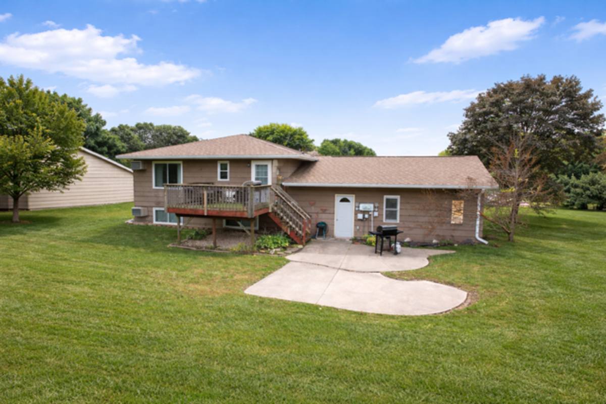 Apartment for rent at 1040 Terrace Dr, Onalaska, WI 54650