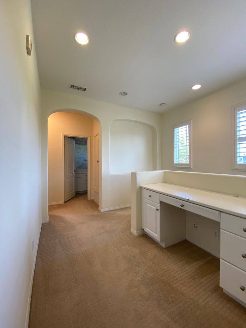 Townhouse for rent at 254 Flyers Lane, Tustin, CA 92782