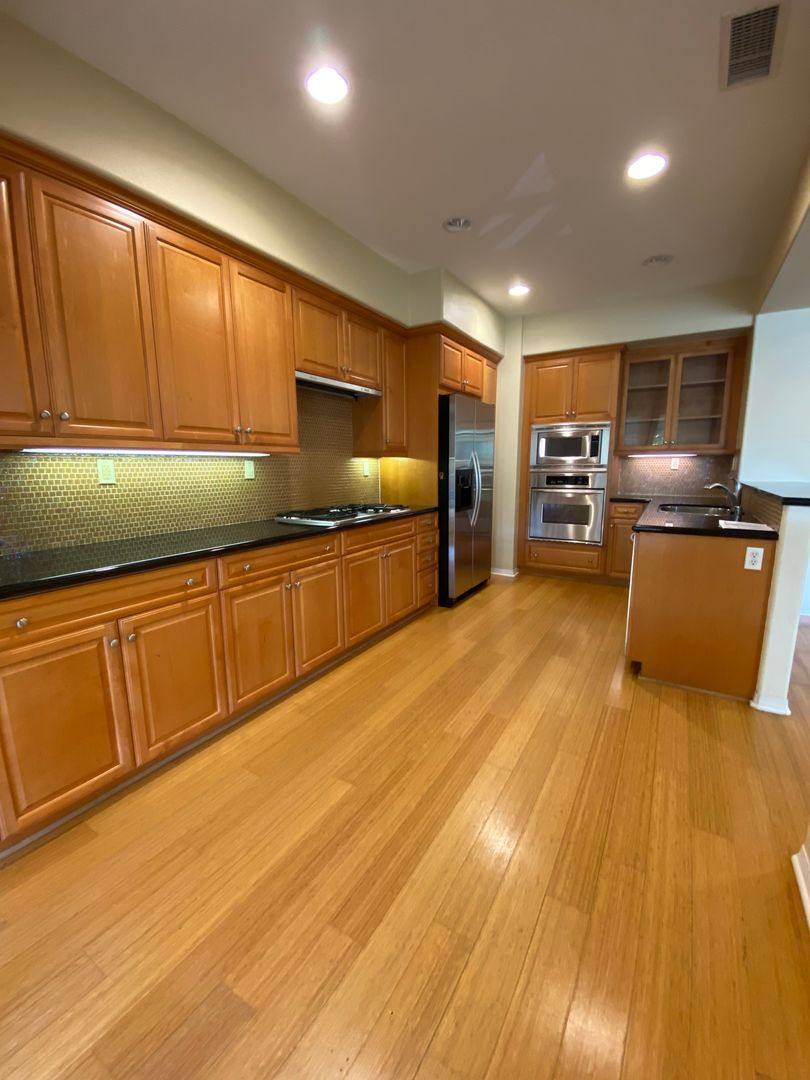 Townhouse for rent at 254 Flyers Lane, Tustin, CA 92782