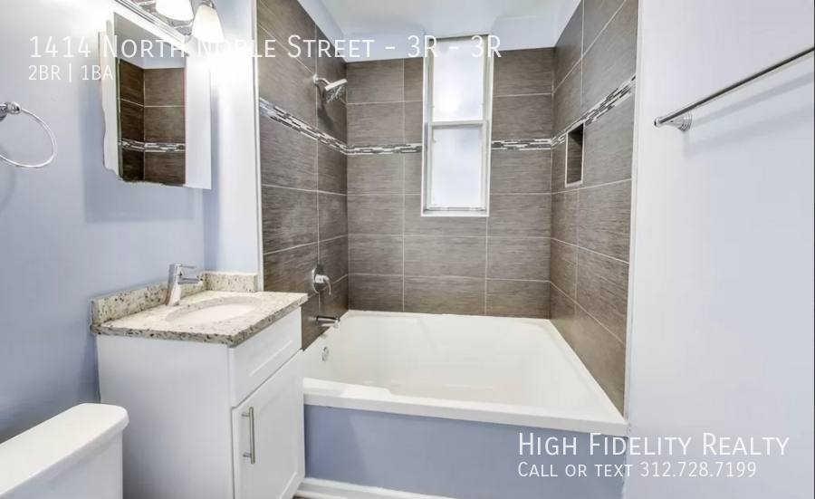 Apartment for rent at 1414 N Noble St #3R, Chicago, IL 60642