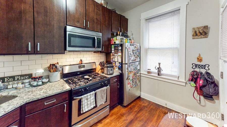 Apartment for rent at 1662 W Farwell Ave #3N, Chicago, IL 60626