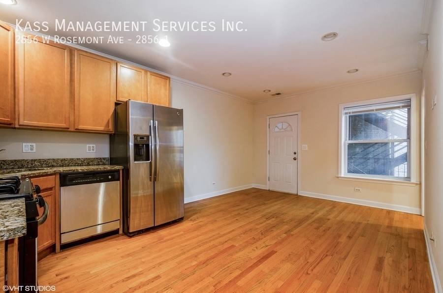 Apartment for rent at 2856 W Rosemont Ave #1, Chicago, IL 60659