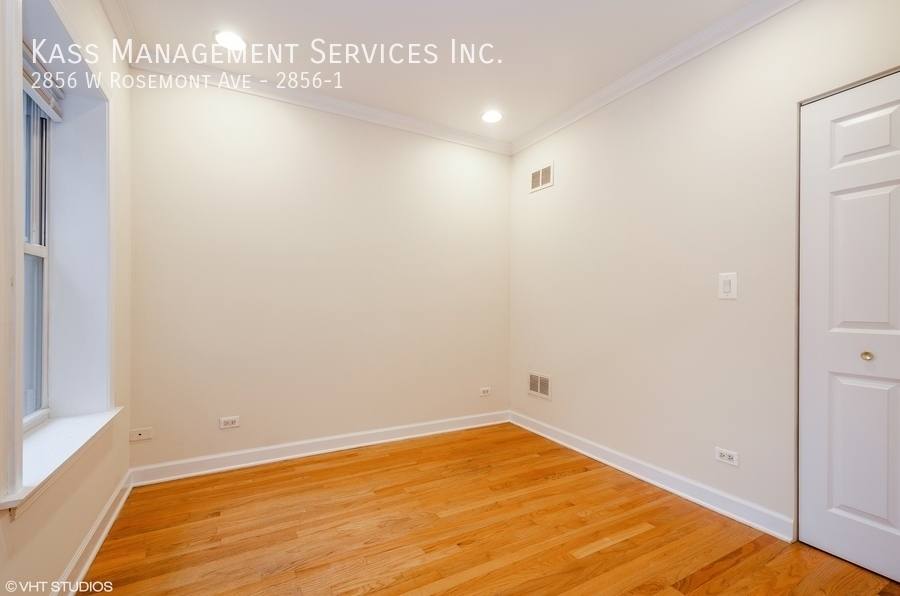 Apartment for rent at 2856 W Rosemont Ave #1, Chicago, IL 60659