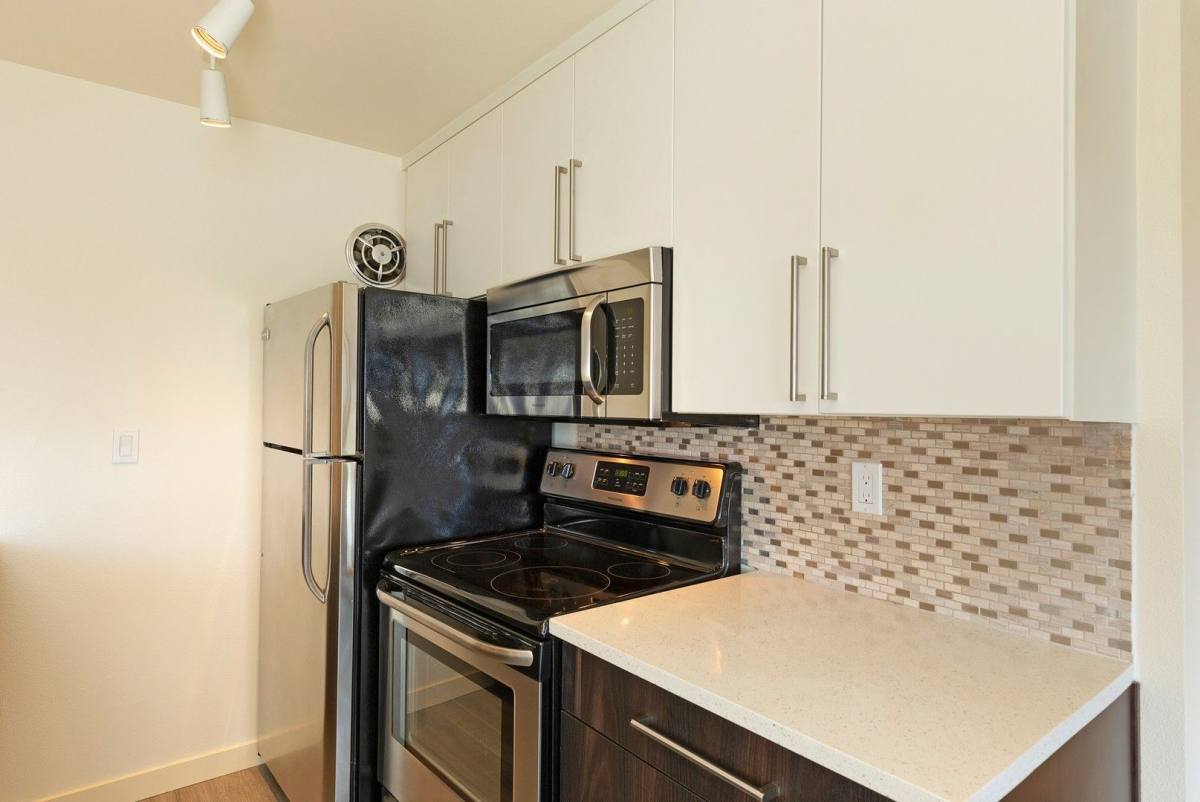 Apartment for rent at 4427 5th Ave NE, Seattle, WA 98105