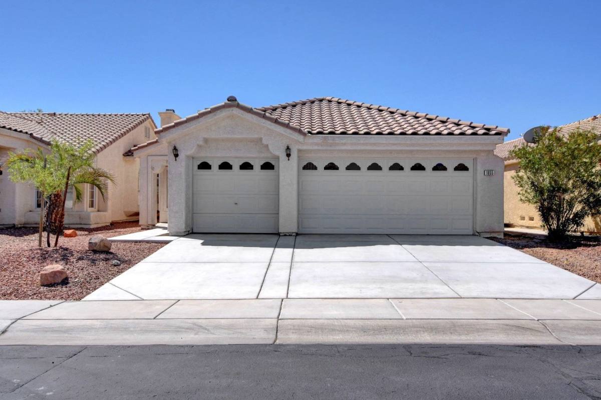 House for rent at 1855 Grand Prairie Ave, North Las Vegas, NV 89032