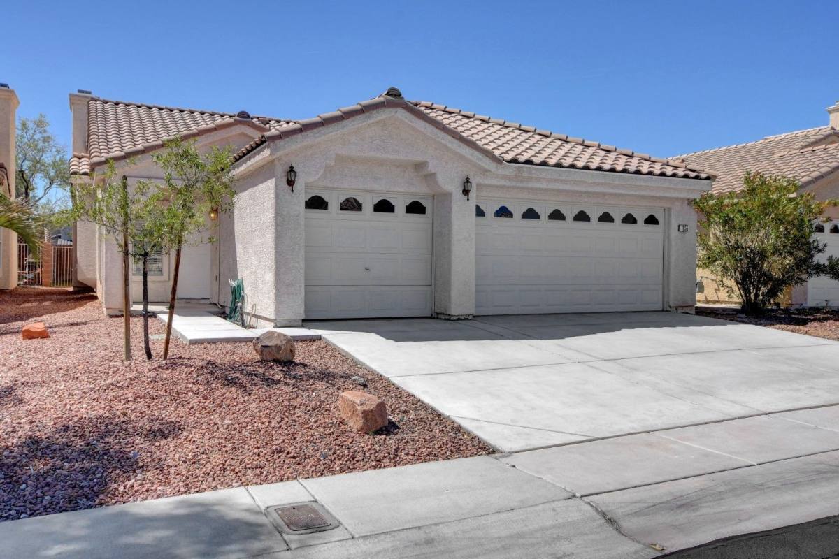 House for rent at 1855 Grand Prairie Ave, North Las Vegas, NV 89032