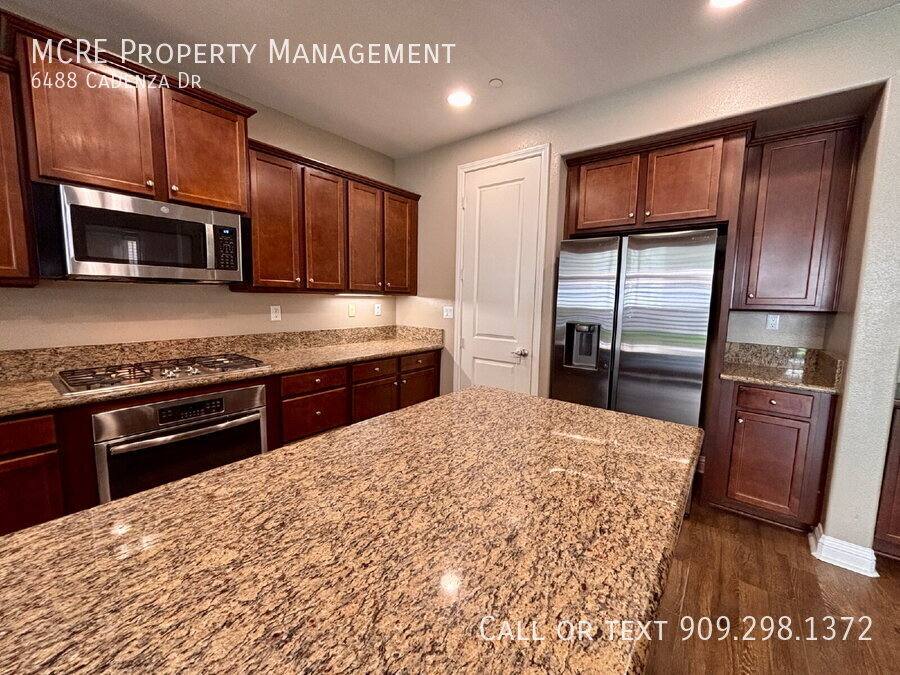 House for rent at 6488 Cadenza Dr, Corona, CA 92880