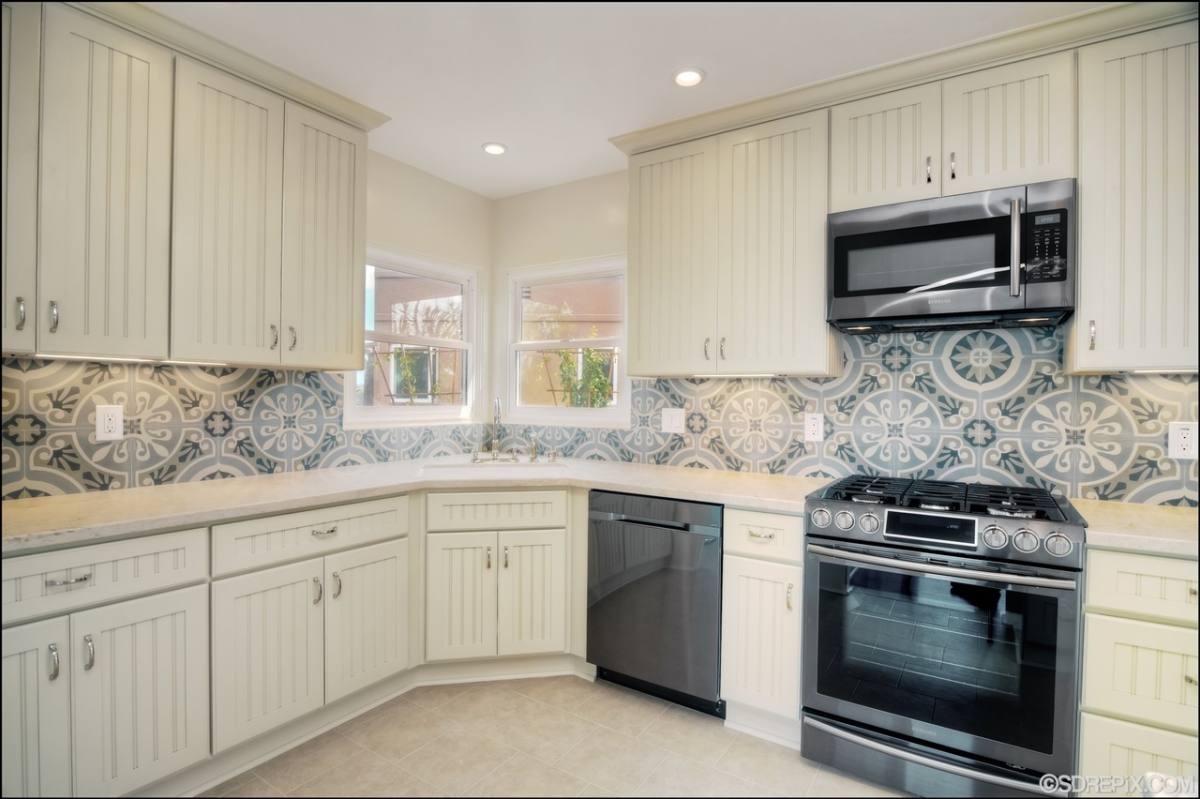 House for rent at 4388 Middlesex Dr, San Diego, CA 92116