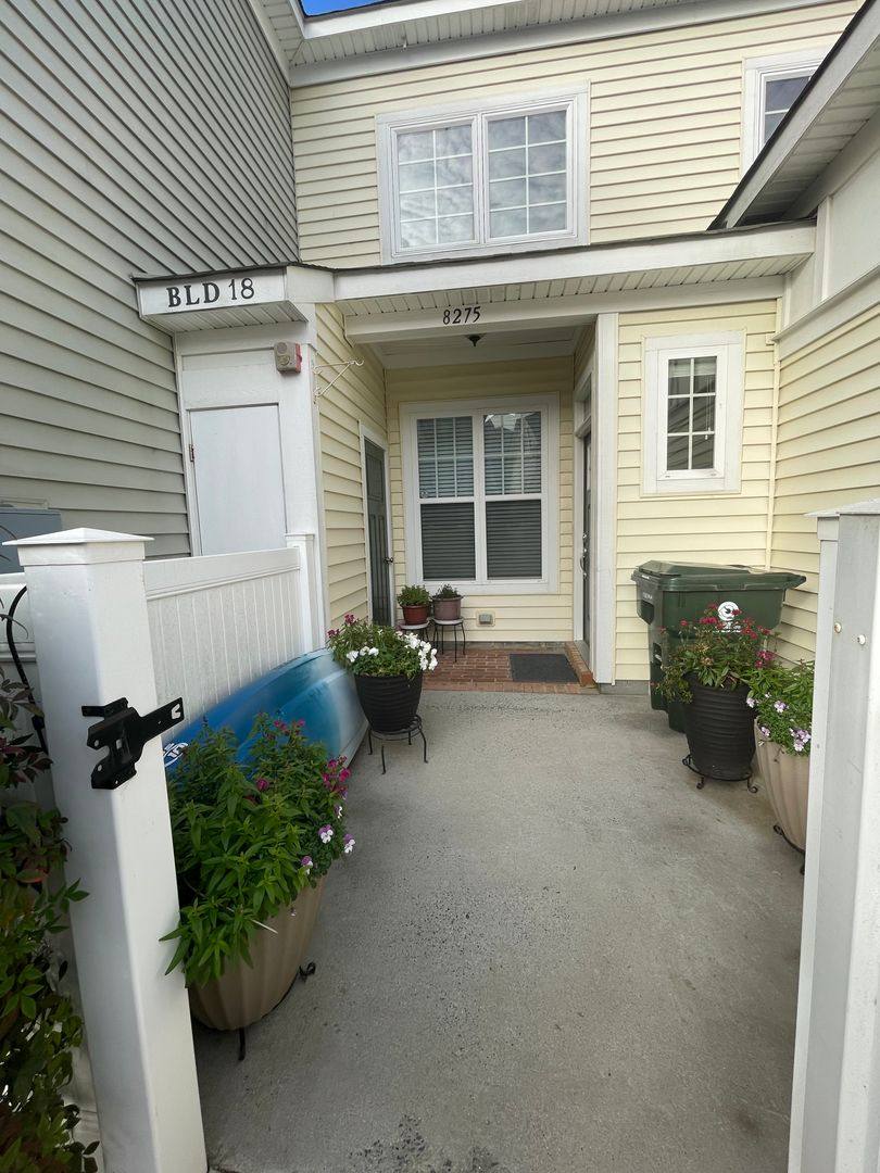 Condo for rent at 8275 Captains Way, Norfolk, VA 23518