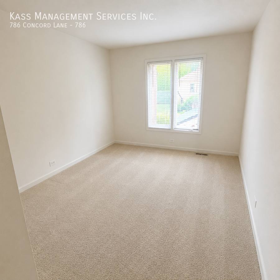 Townhouse for rent at 786 Concord Lane #786, Barrington, IL 60010