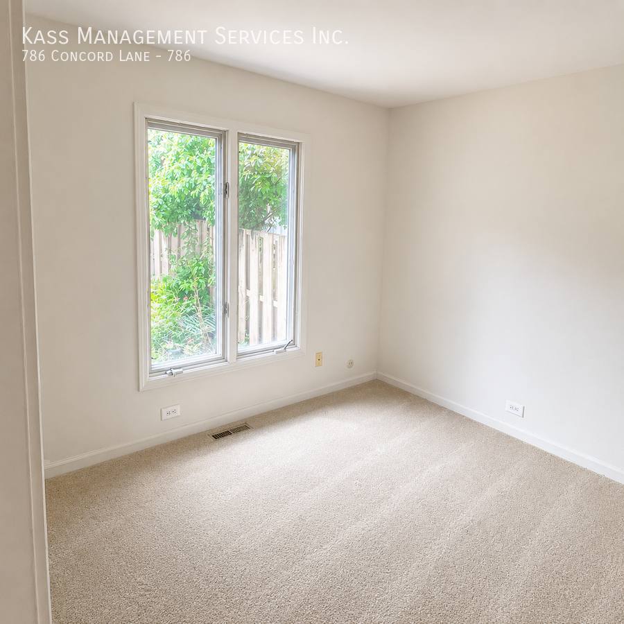 Townhouse for rent at 786 Concord Lane #786, Barrington, IL 60010