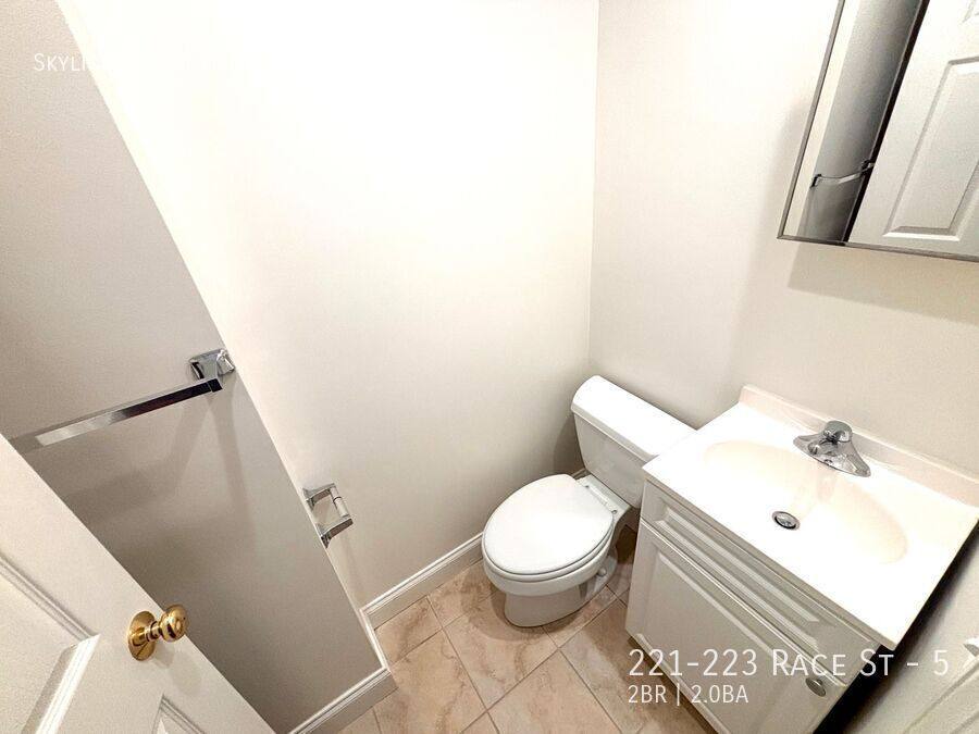 Apartment for rent at 221-223 Race St #5, Philadelphia, PA 19106
