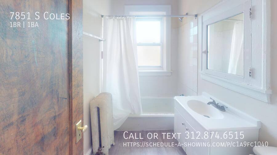 Apartment for rent at 7851 S Coles, Chicago, IL 60649