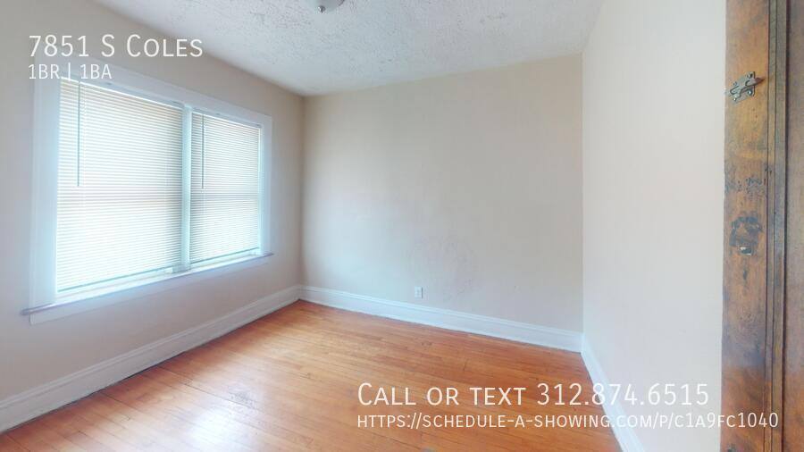 Apartment for rent at 7851 S Coles, Chicago, IL 60649