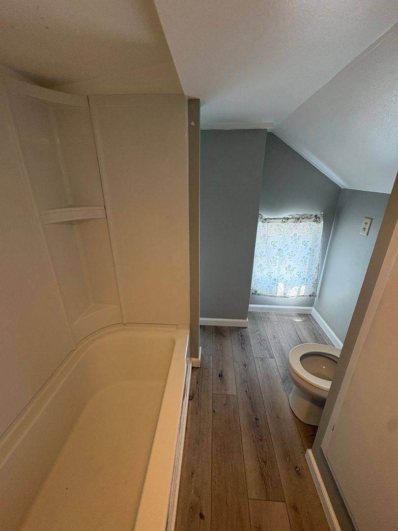 Apartment for rent at 407 W Southpark Ave, Oshkosh, WI 54902