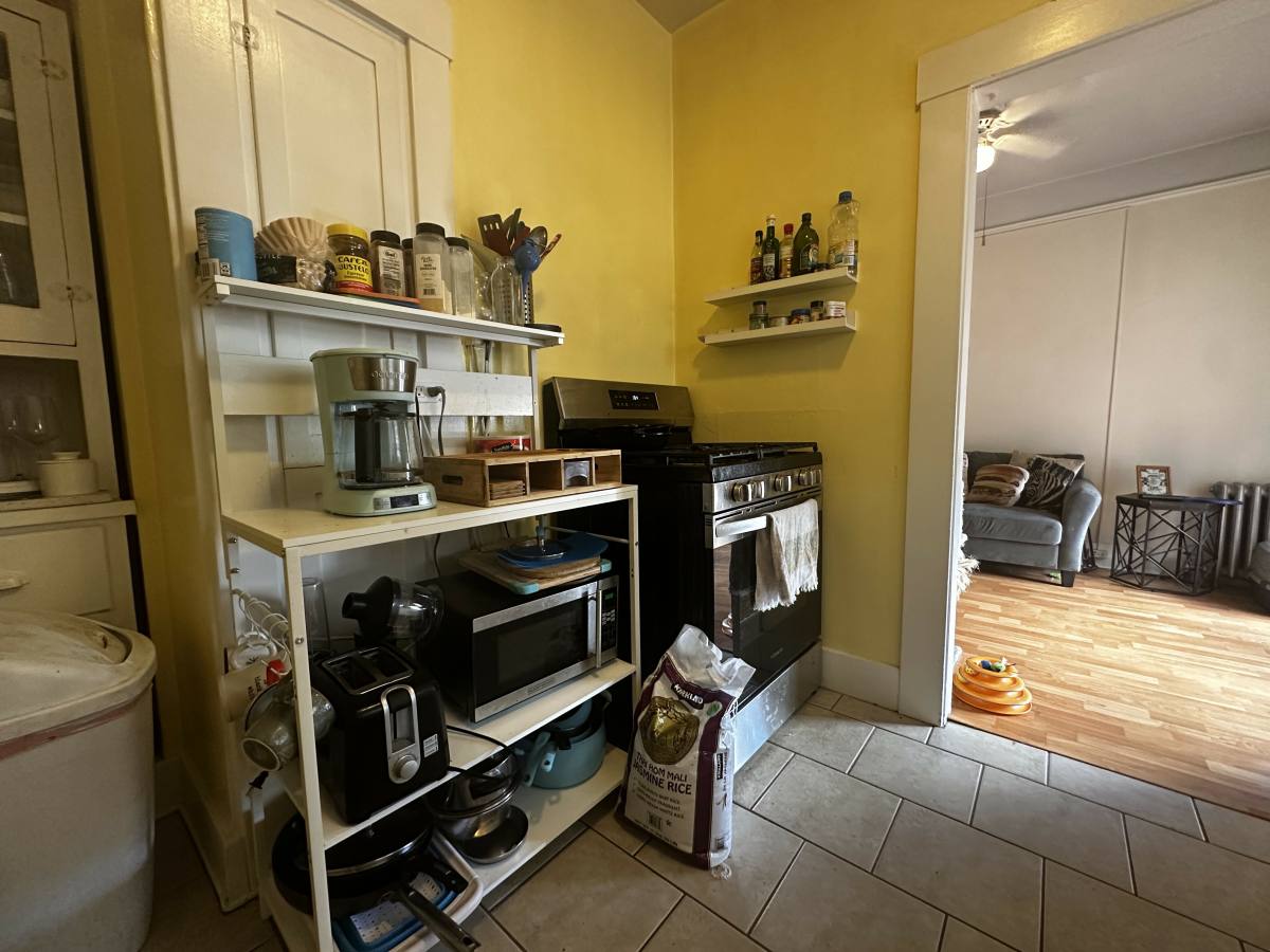 Apartment for rent at 442 8th St, Santa Rosa, CA 95401