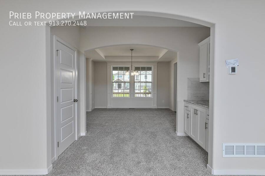 House for rent at 2677 W Dartmouth St, Olathe, KS 66061