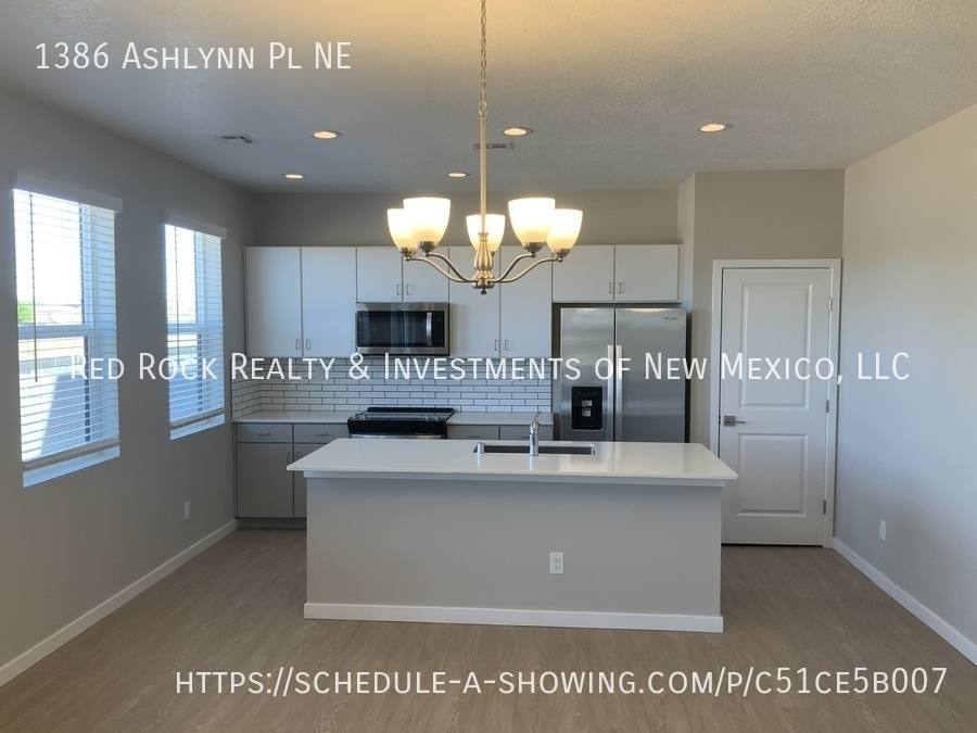 Townhouse for rent at 1386 Ashlynn Place NE, Rio Rancho, NM 87144