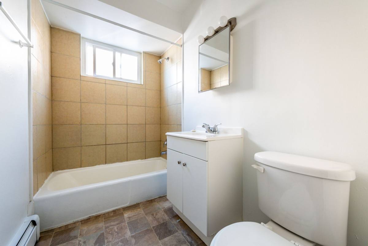 Apartment for rent at 2066 W 135th Place, Blue Island, IL 60406