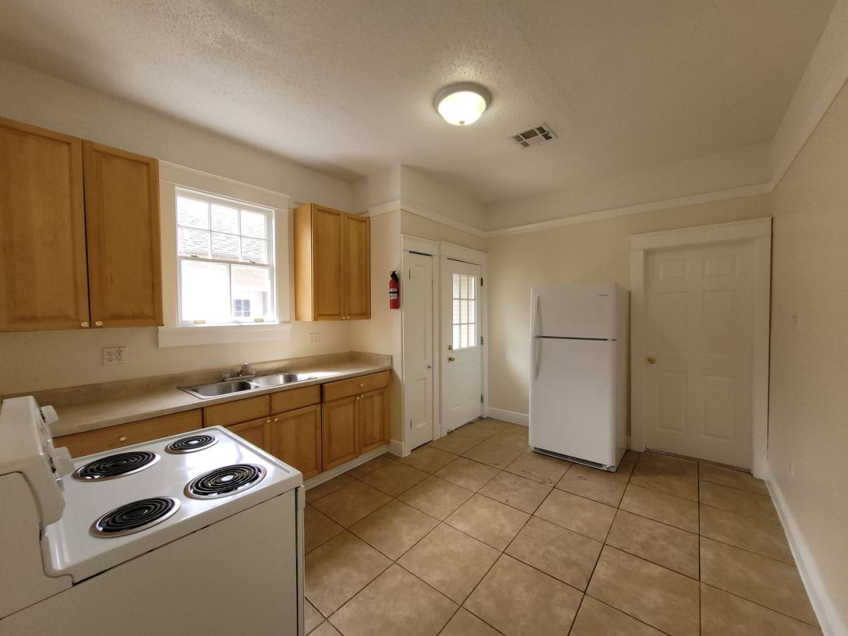 Apartment for rent at 4702 Euphrosine St, New Orleans, LA 70125