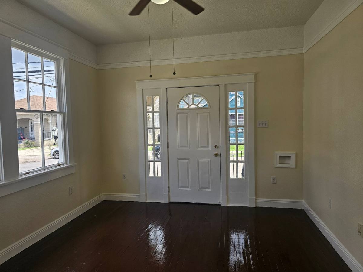 Apartment for rent at 4702 Euphrosine St, New Orleans, LA 70125