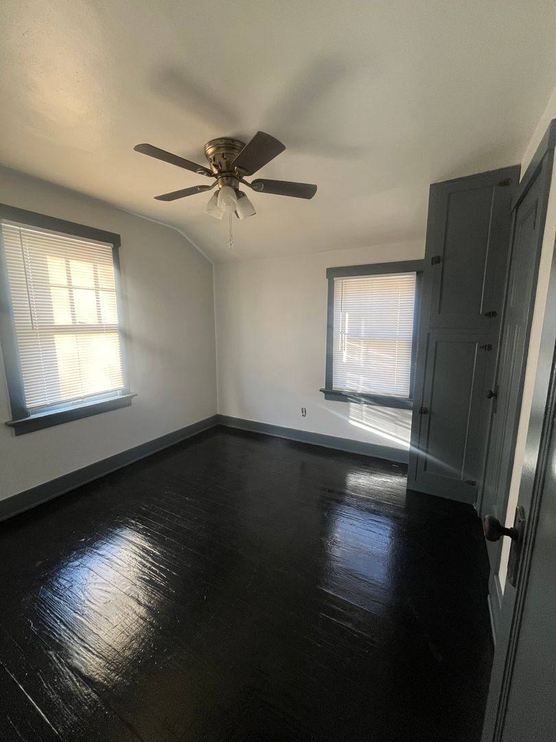 Apartment for rent at 313-315 Illinois Ave, Dayton, OH 45410