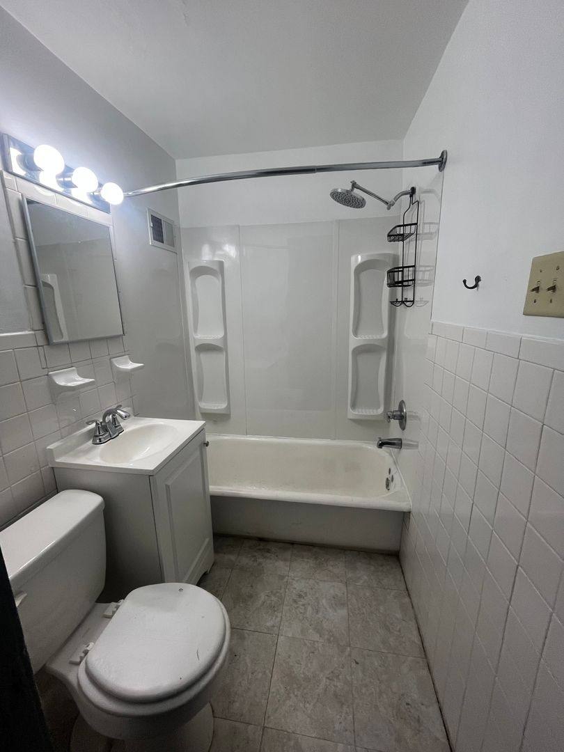 Apartment for rent at 313-315 Illinois Ave, Dayton, OH 45410