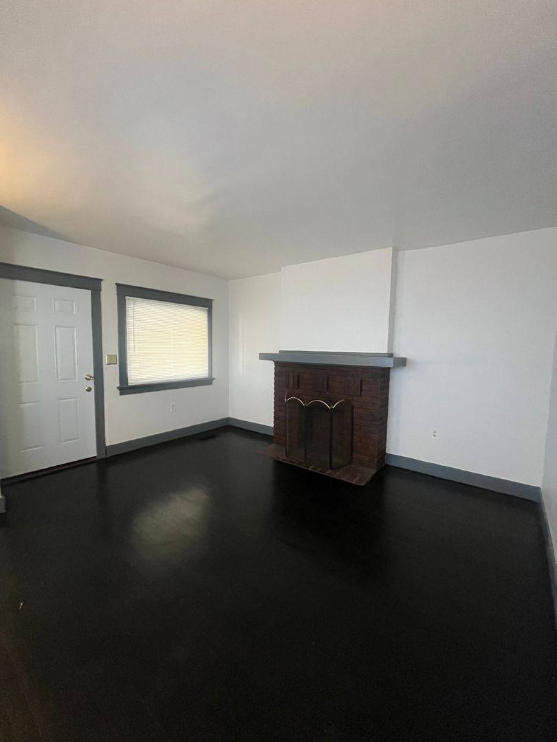 Apartment for rent at 313-315 Illinois Ave, Dayton, OH 45410