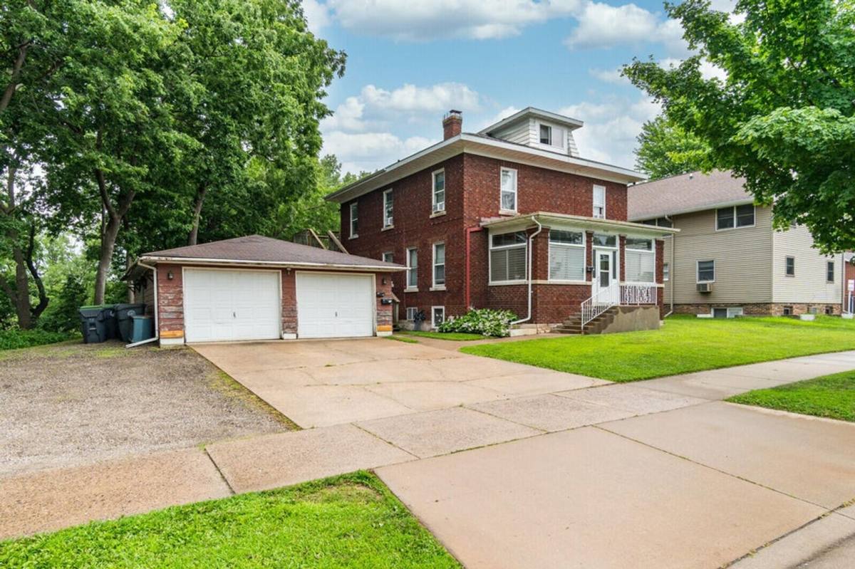 Apartment for rent at 903 Zeisler St, La Crosse, WI 54601