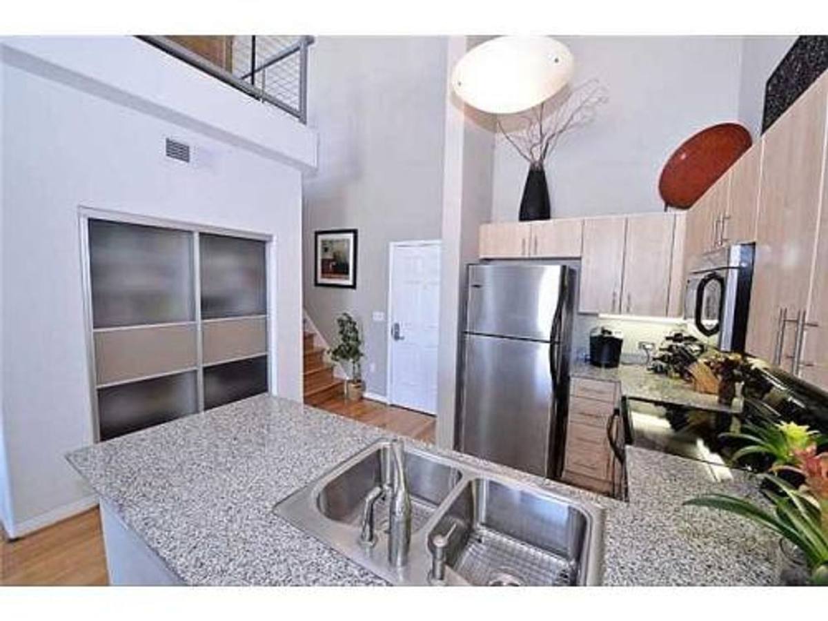 Townhouse for rent at 1642 7th Ave, San Diego, CA 92101