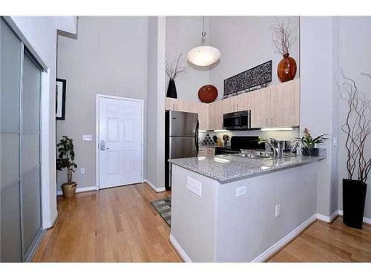 Townhouse for rent at 1642 7th Ave, San Diego, CA 92101