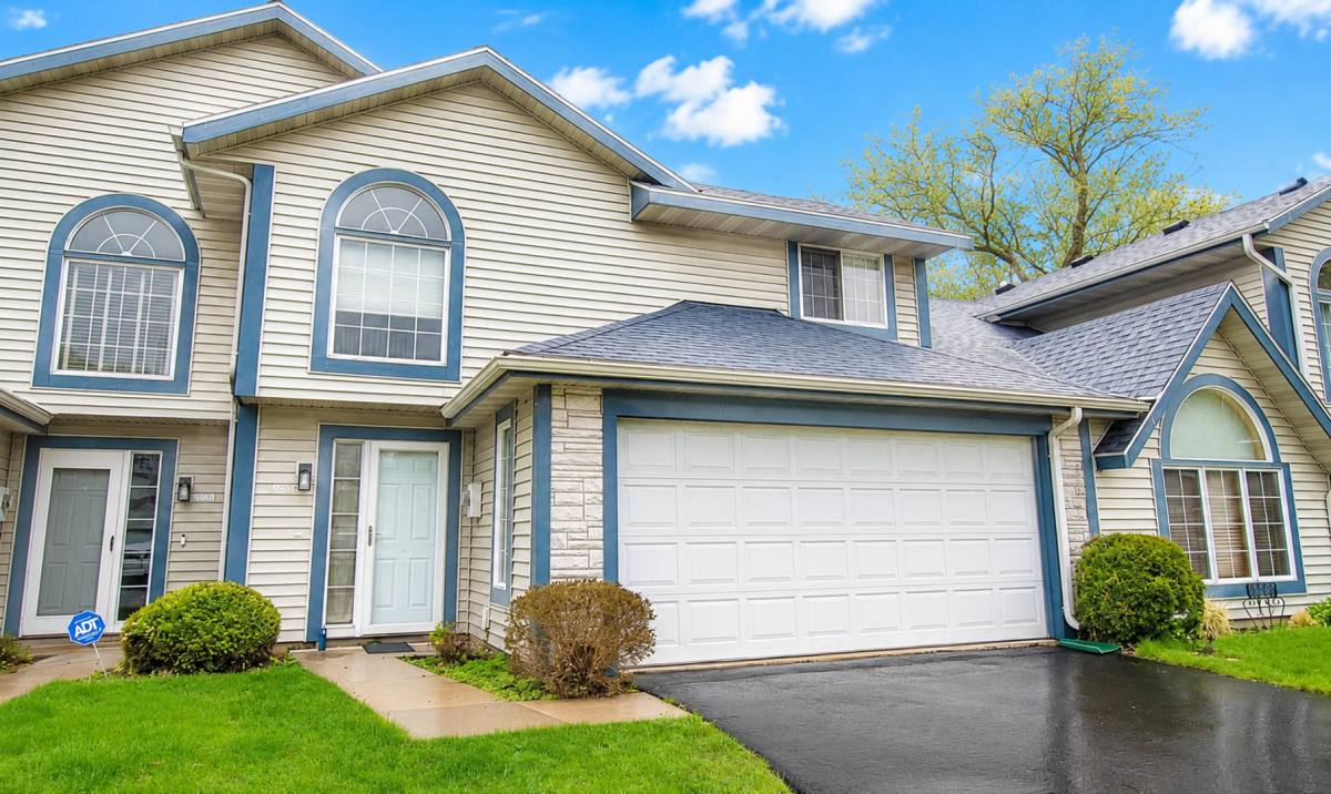 Townhouse for rent at 2607 Tuxedo Lane NW, Rochester, MN 55901