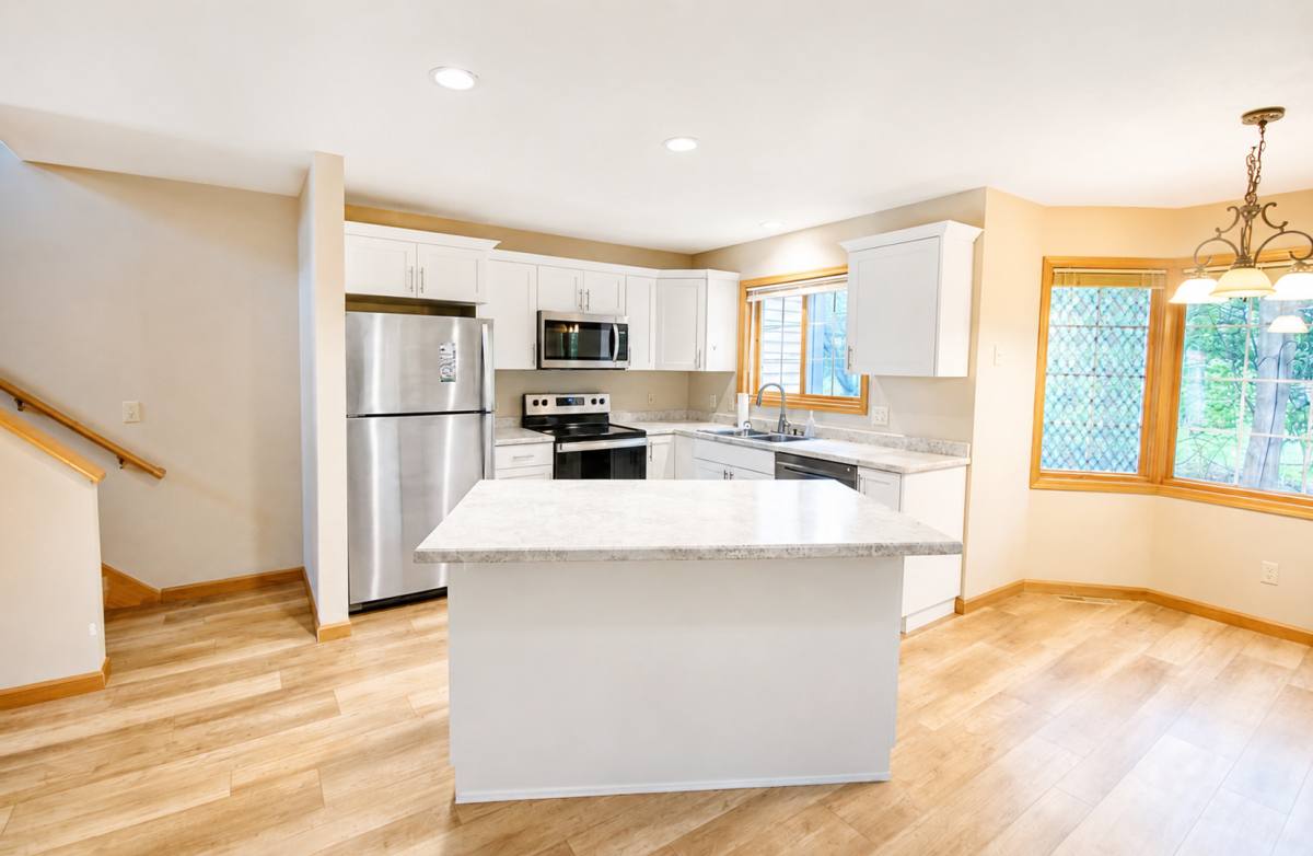 Townhouse for rent at 2607 Tuxedo Lane NW, Rochester, MN 55901