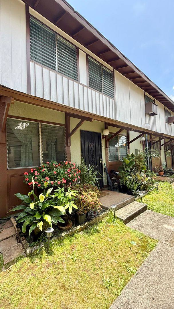 Townhouse for rent at 94-1442 Lanikuhana Ave, Mililani, HI 96789