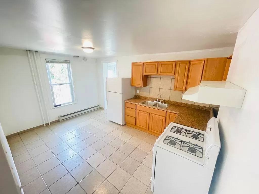 Apartment for rent at 1911 Ferry St #1, Easton, PA 18042