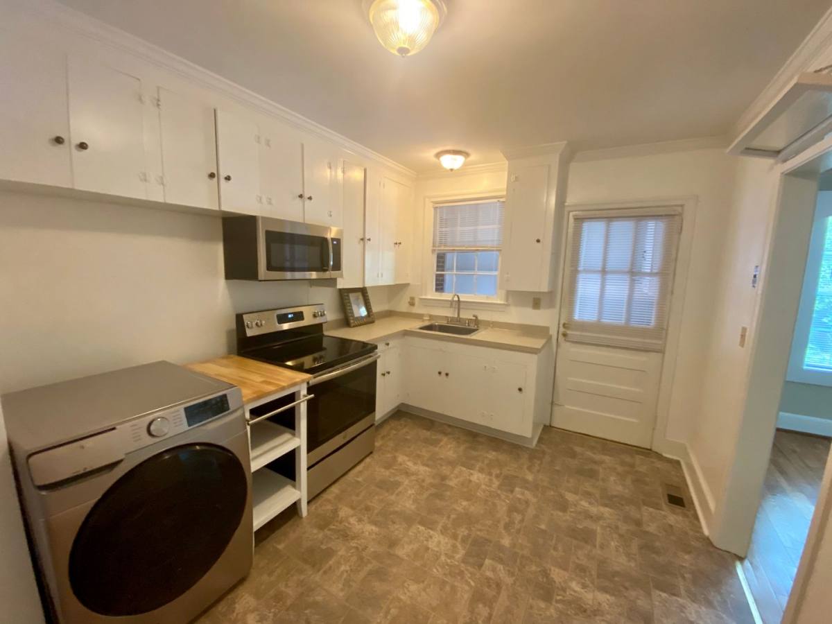 House for rent at 614 Capitol Place, Columbia, SC 29205