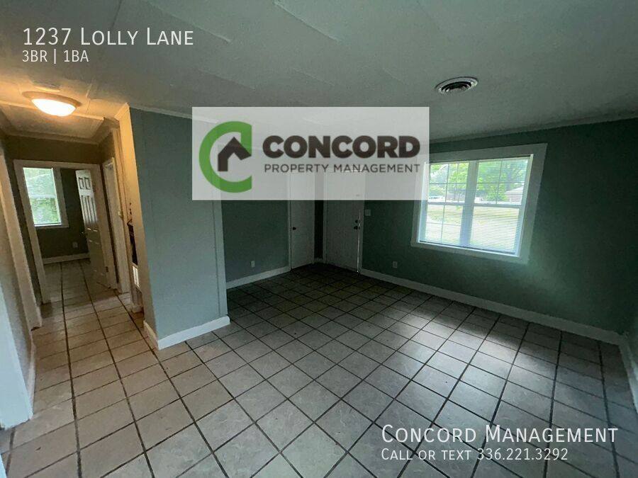House for rent at 1237 Lolly Lane, Greensboro, NC 27405