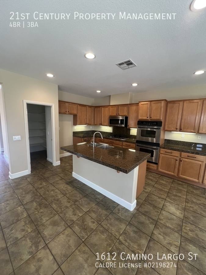 House for rent at 1612 Camino Largo St, Corona, CA 92881