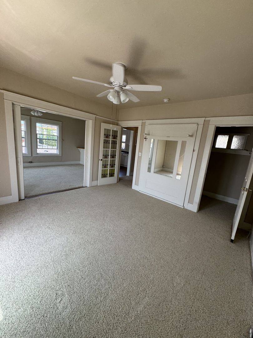 Apartment for rent at 33 Horizon Ave, Venice, CA 90291