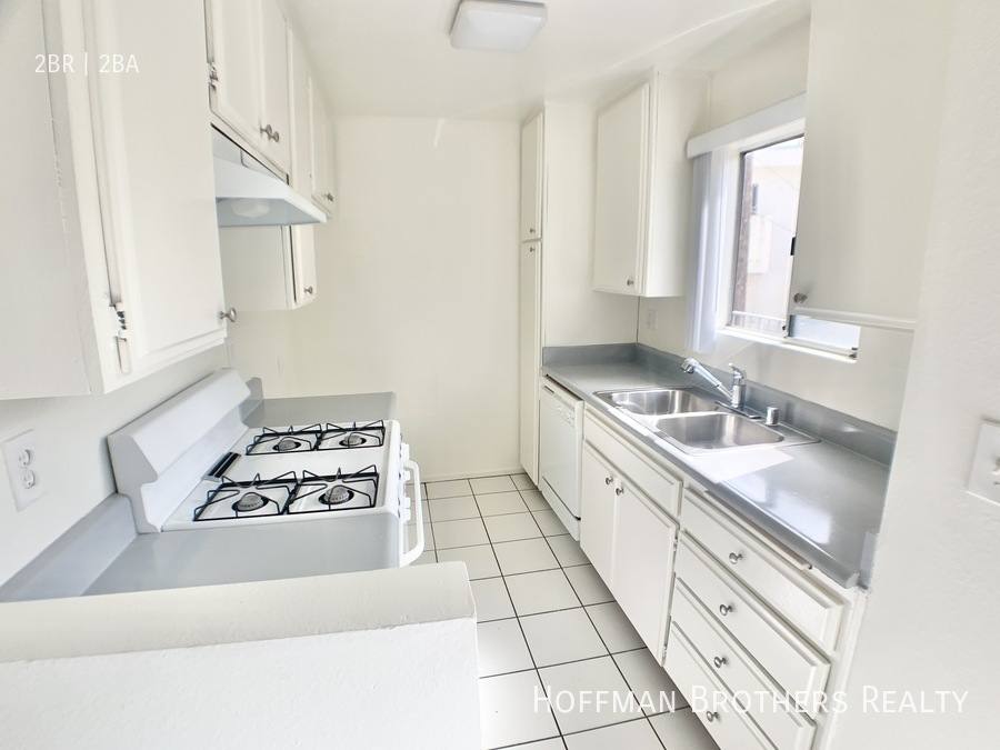 Apartment for rent at 3617 Watseka Ave #104, Los Angeles, CA 90034