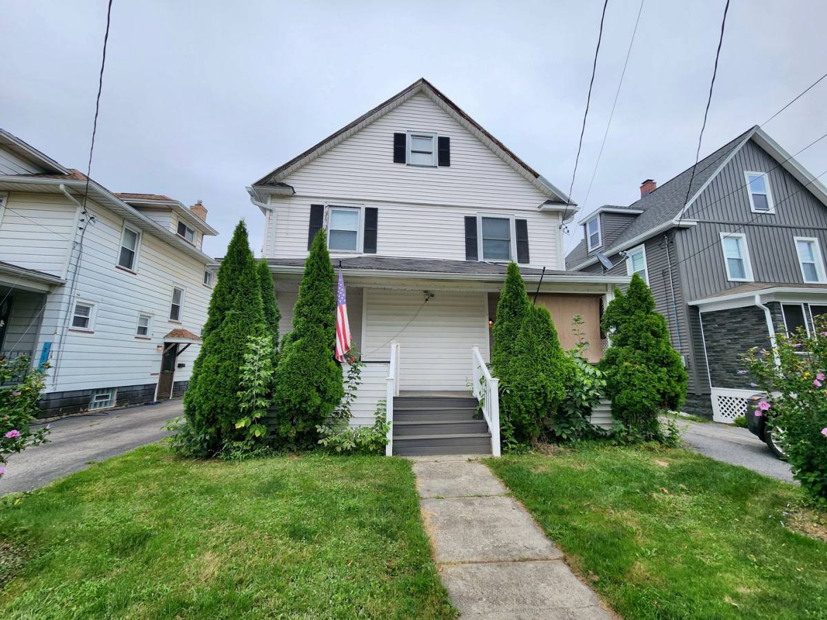 House for rent at 215 W Ave, East Rochester, NY 14445