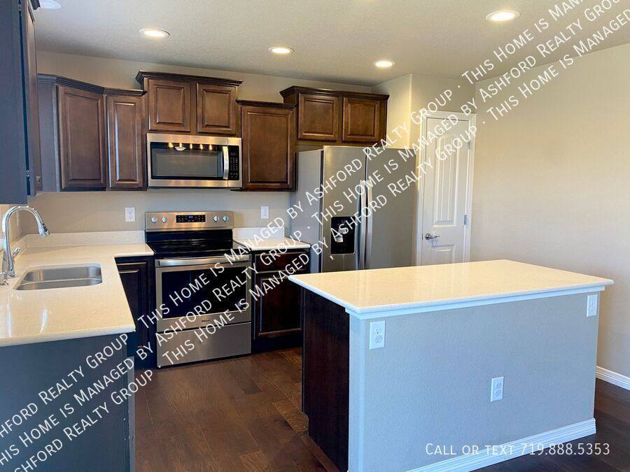 House for rent at 6142 Meadowbank Lane, Colorado Springs, CO 80925