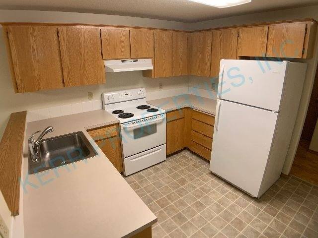 Apartment for rent at 1244 NE 16th St, Gresham, OR 97030