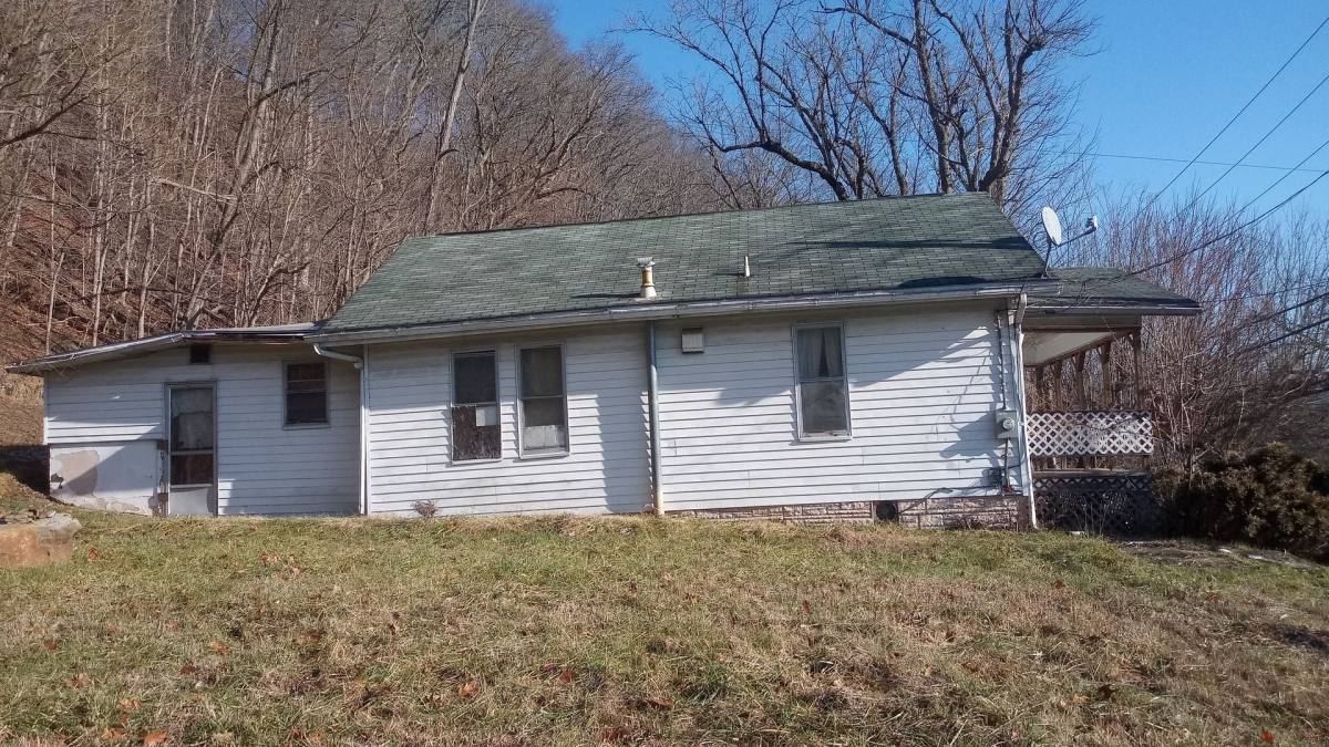 House for rent at 843 Milford St, Clarksburg, WV 26301