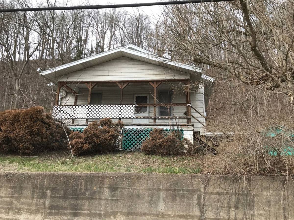 House for rent at 843 Milford St, Clarksburg, WV 26301