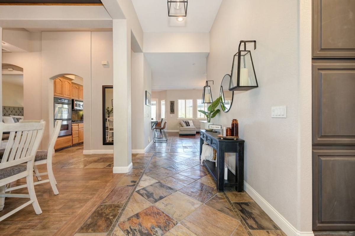 House for rent at 7029 Pembroke Way, Rocklin, CA 95677